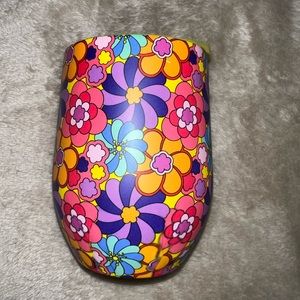 ✅Benefit wine tumbler